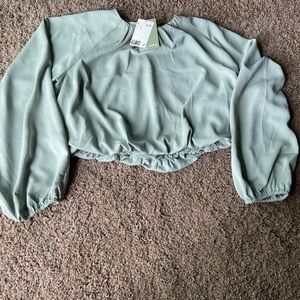 NWT crop blouse